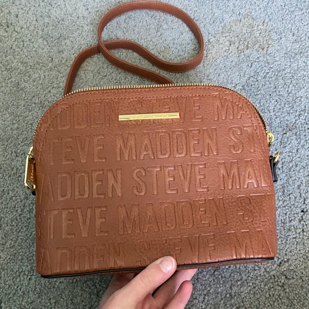 Steve Madden crossover bag